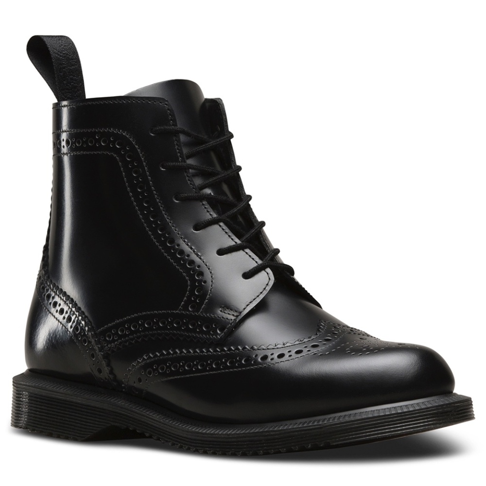 Dr Martens Delphine size 9 US Brogue Smooth Leather Combat Boot EUC